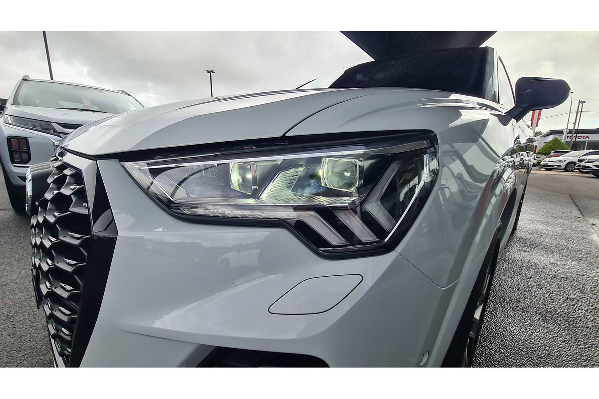 2021 Audi Q3 40 TFSI S Line F3