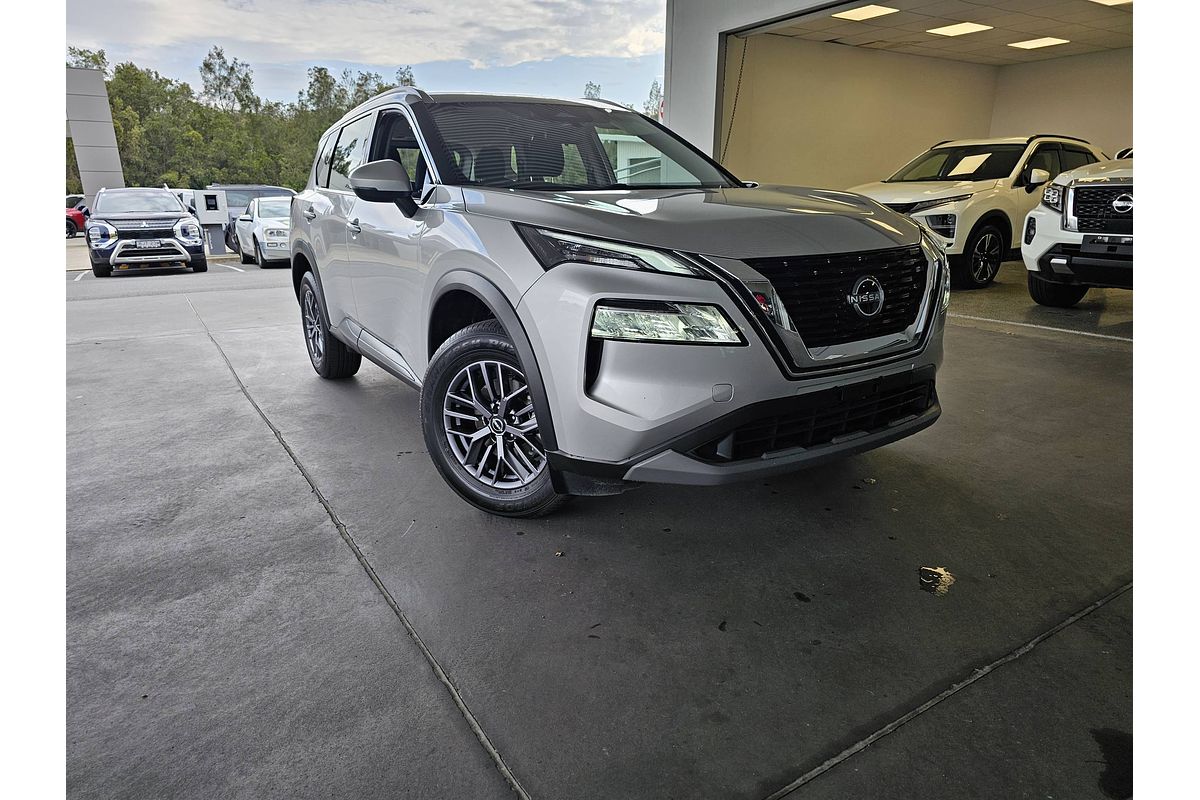 2023 Nissan X-TRAIL ST T33