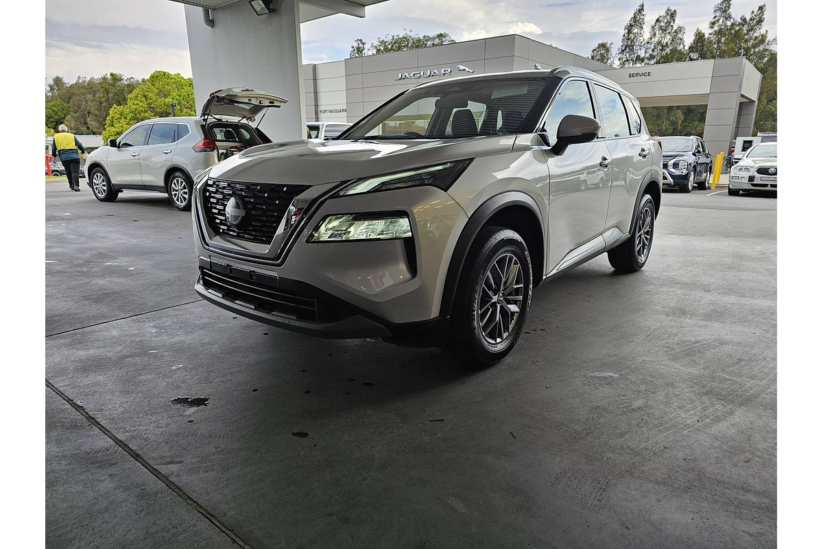 2023 Nissan X-TRAIL ST T33