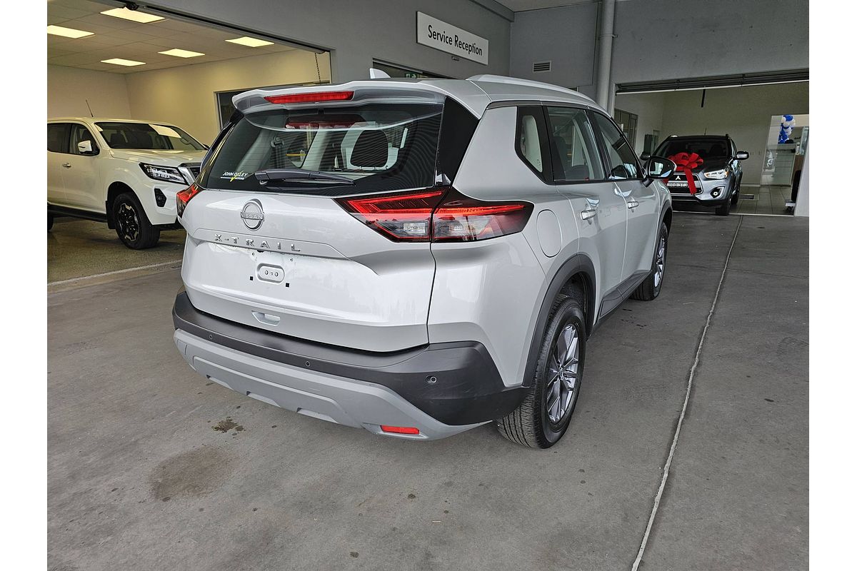 2023 Nissan X-TRAIL ST T33