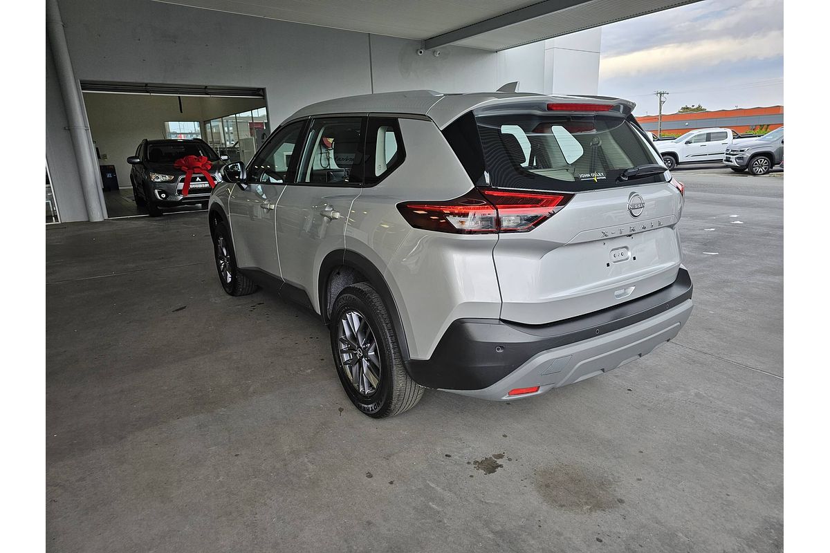 2023 Nissan X-TRAIL ST T33