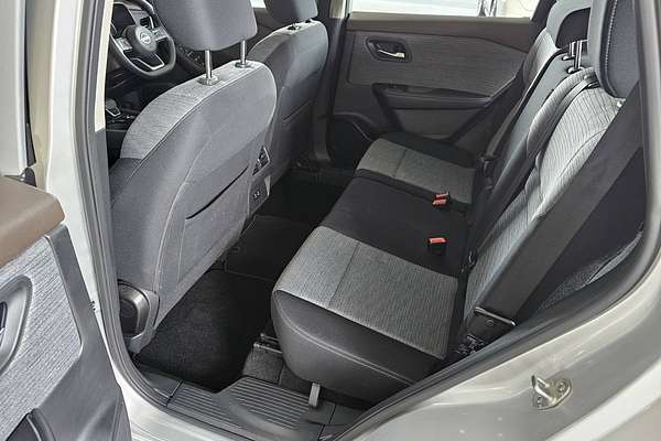 2023 Nissan X-TRAIL ST T33