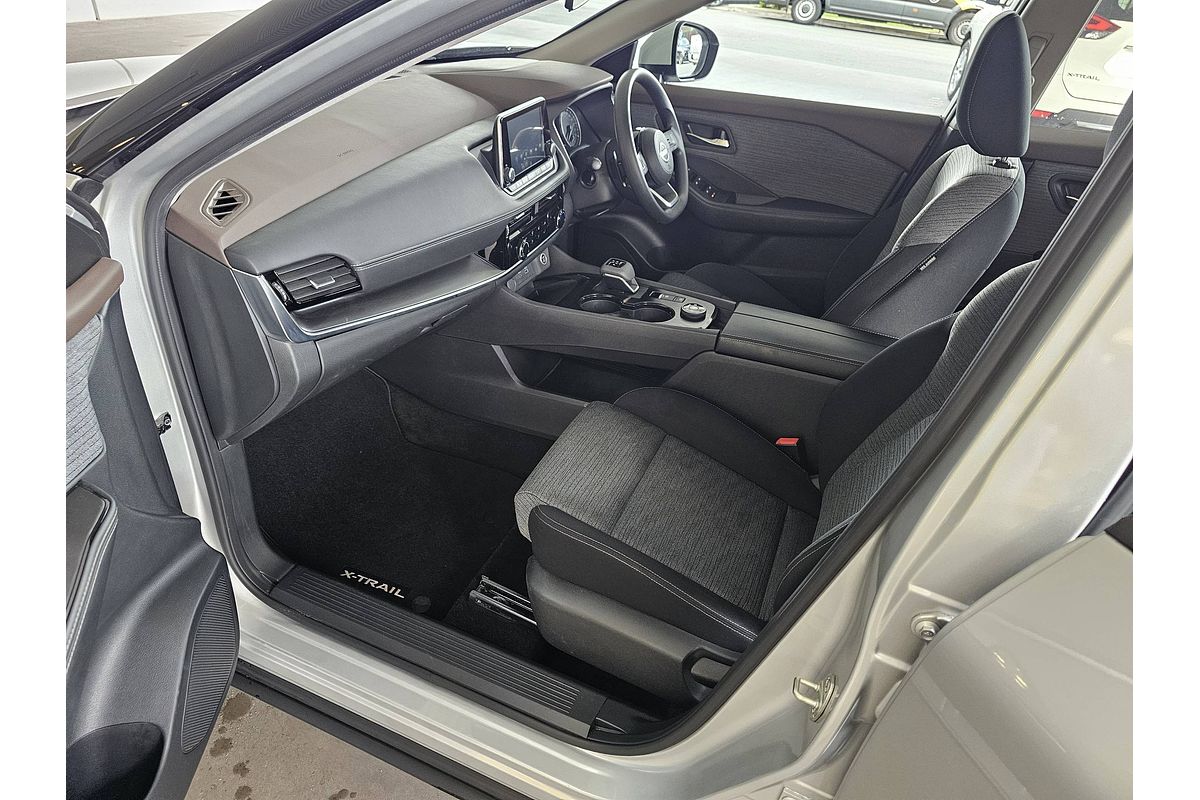2023 Nissan X-TRAIL ST T33