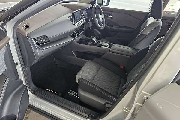 2023 Nissan X-TRAIL ST T33