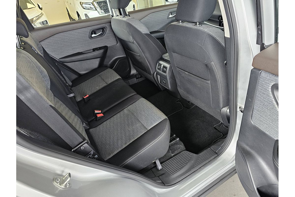2023 Nissan X-TRAIL ST T33
