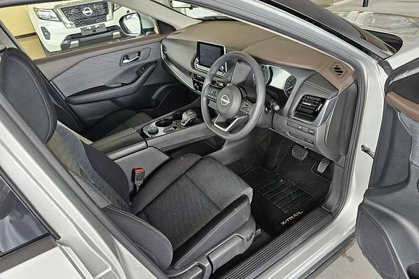 2023 Nissan X-TRAIL ST T33
