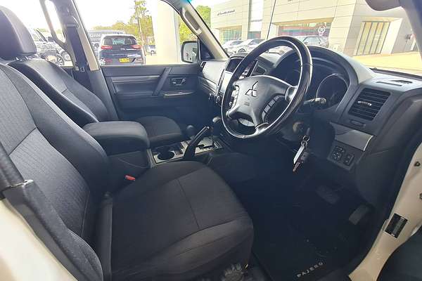 2020 Mitsubishi Pajero GLX NX