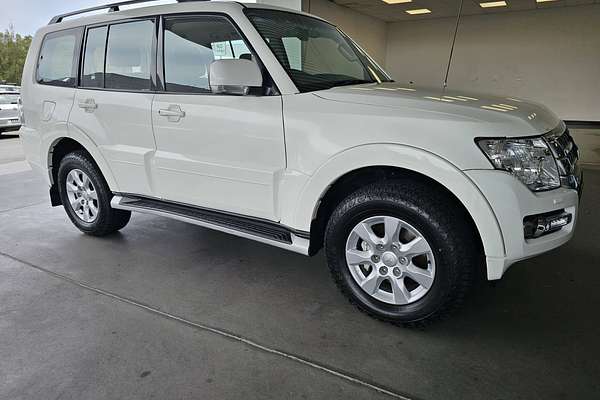 2020 Mitsubishi Pajero GLX NX
