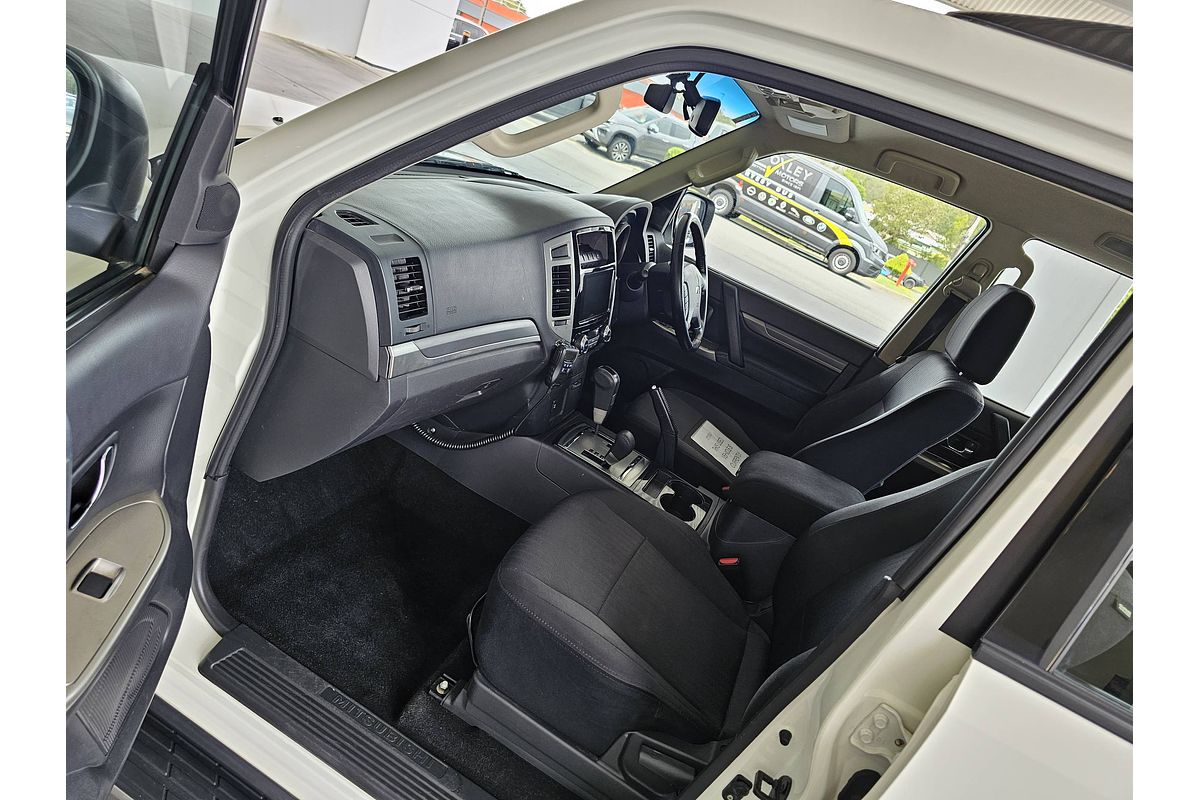 2020 Mitsubishi Pajero GLX NX