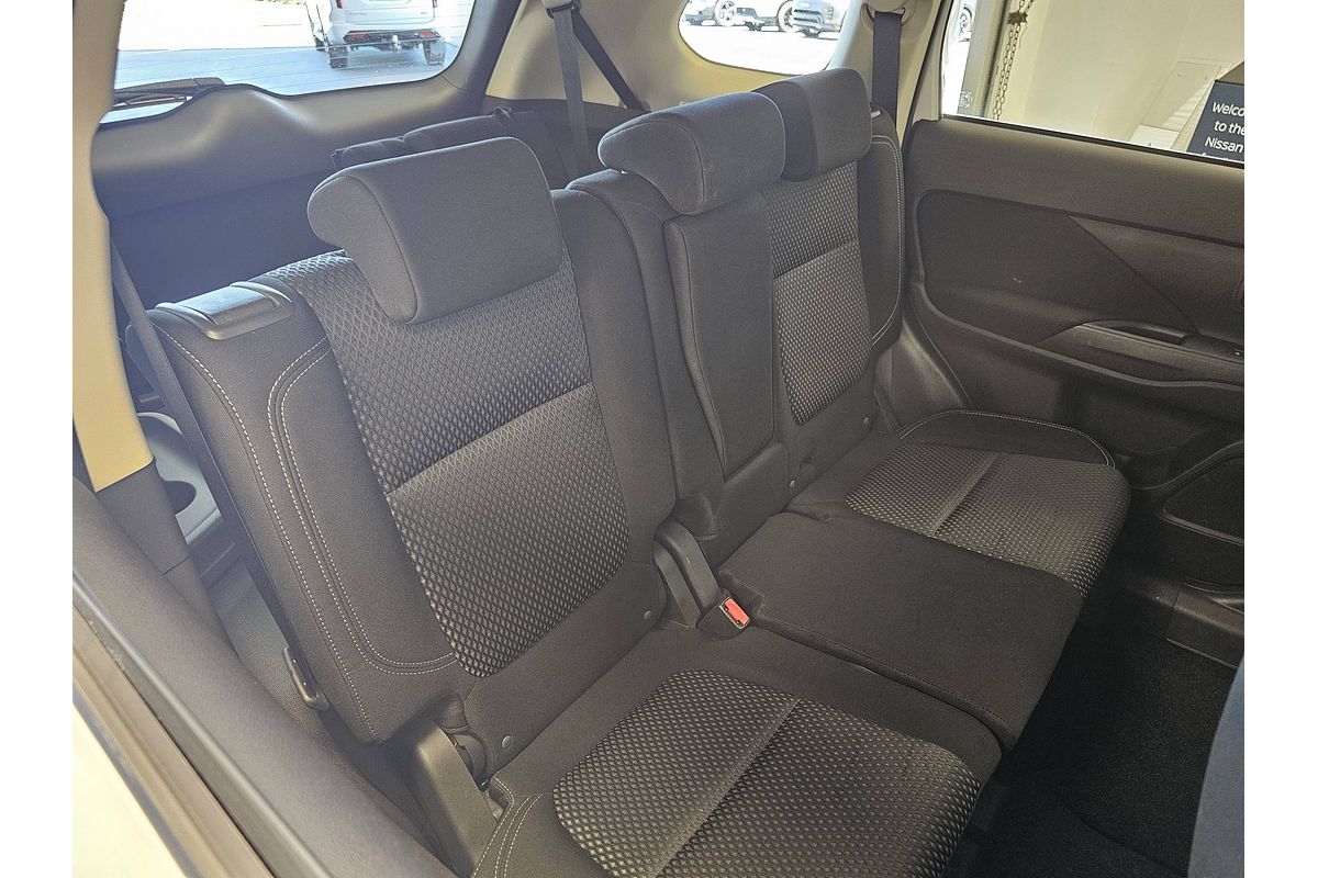 2018 Mitsubishi Outlander ES ZL