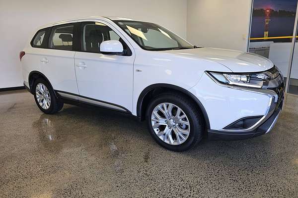 2021 Mitsubishi Outlander ES ZL