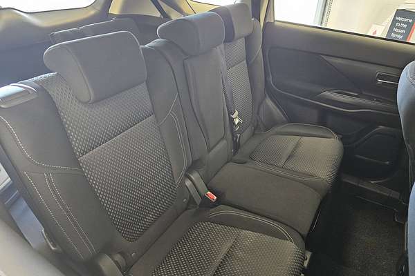 2021 Mitsubishi Outlander ES ZL