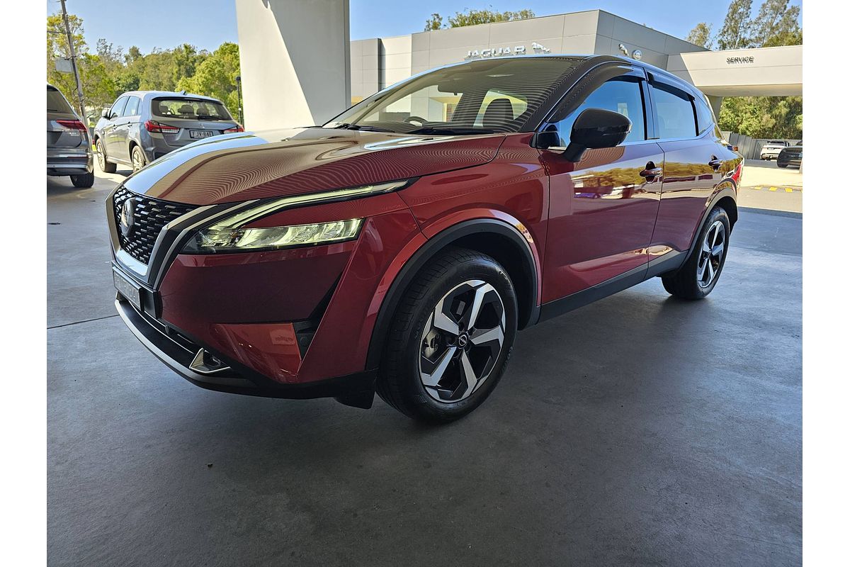 2023 Nissan QASHQAI ST+ J12