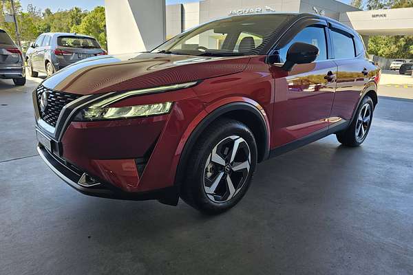 2023 Nissan QASHQAI ST+ J12