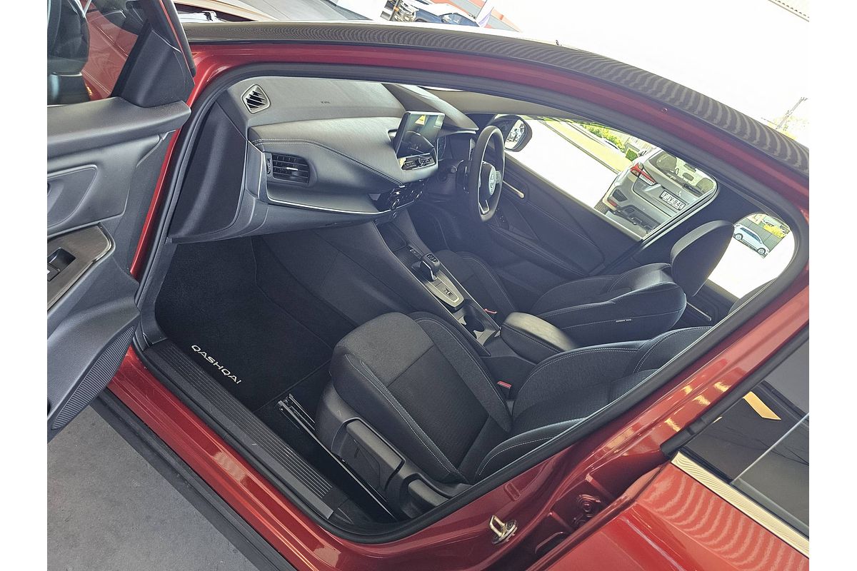 2023 Nissan QASHQAI ST+ J12