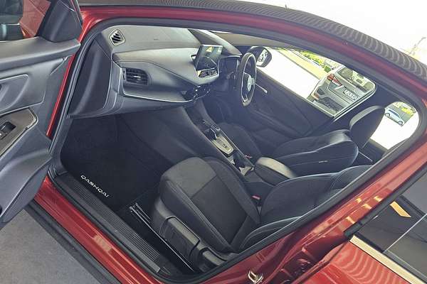 2023 Nissan QASHQAI ST+ J12
