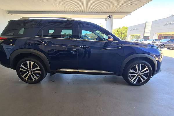 2023 Nissan Pathfinder Ti-L R53