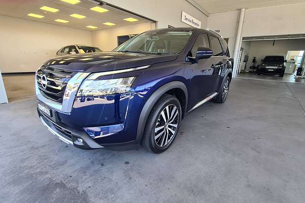 2023 Nissan Pathfinder Ti-L R53