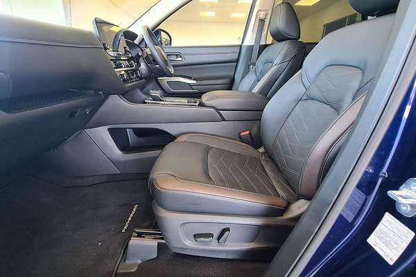 2023 Nissan Pathfinder Ti-L R53