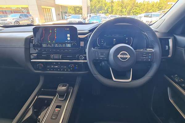 2023 Nissan Pathfinder Ti-L R53