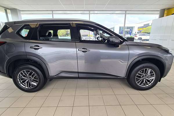 2024 Nissan X-TRAIL ST T33