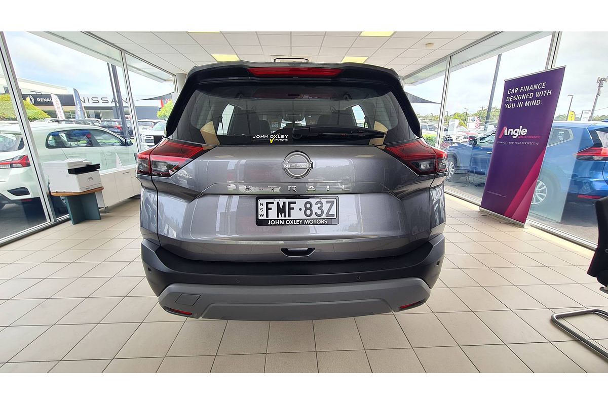 2024 Nissan X-TRAIL ST T33