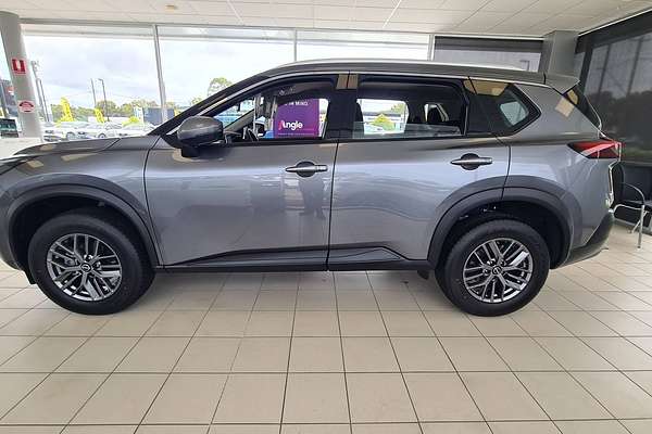 2024 Nissan X-TRAIL ST T33