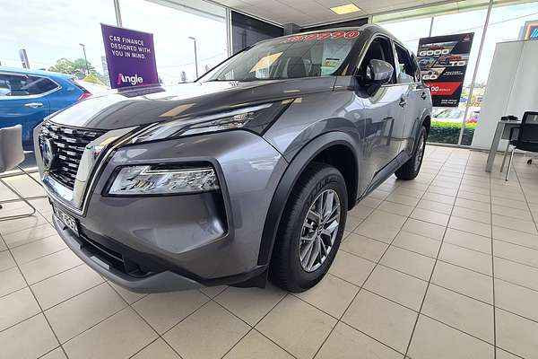 2024 Nissan X-TRAIL ST T33