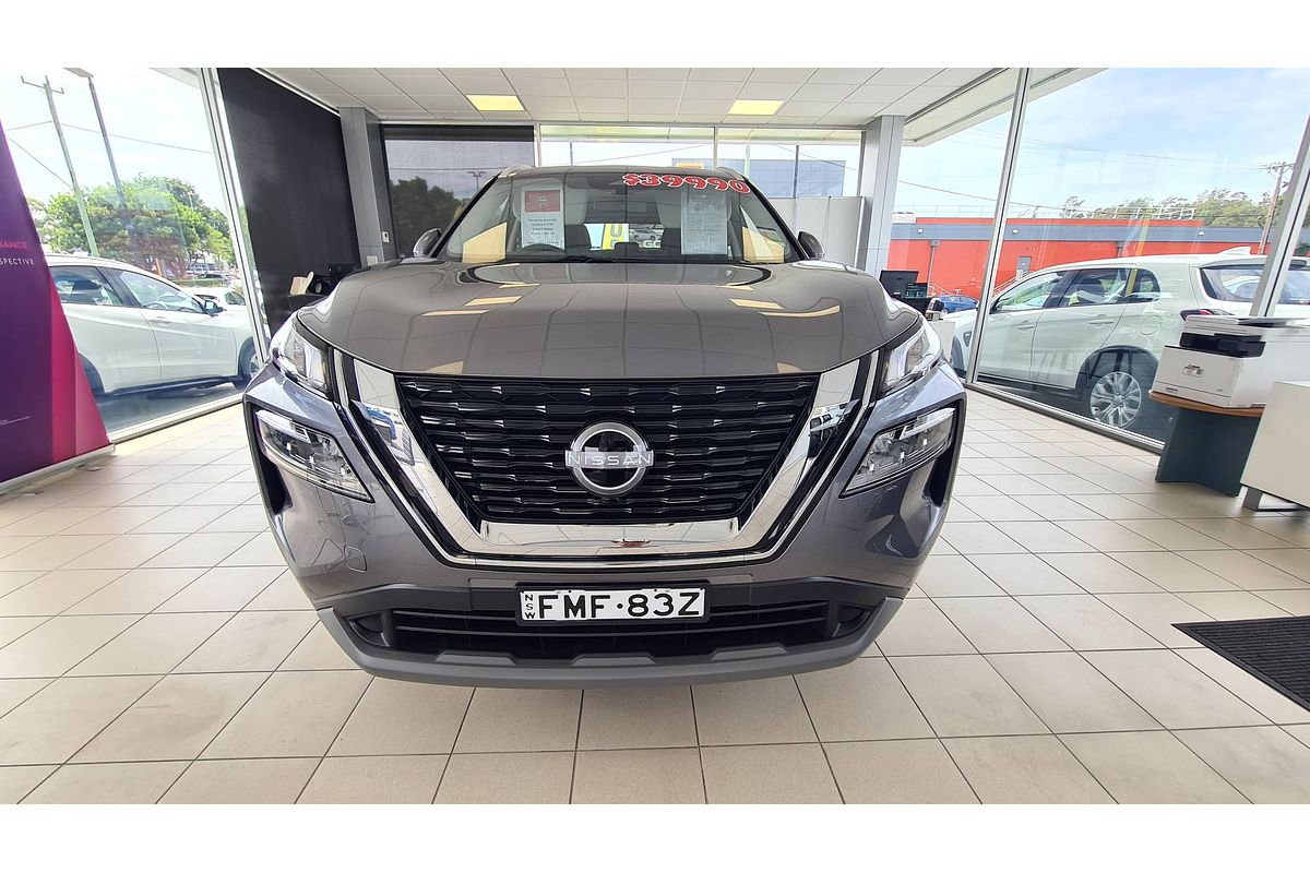 2024 Nissan X-TRAIL ST T33