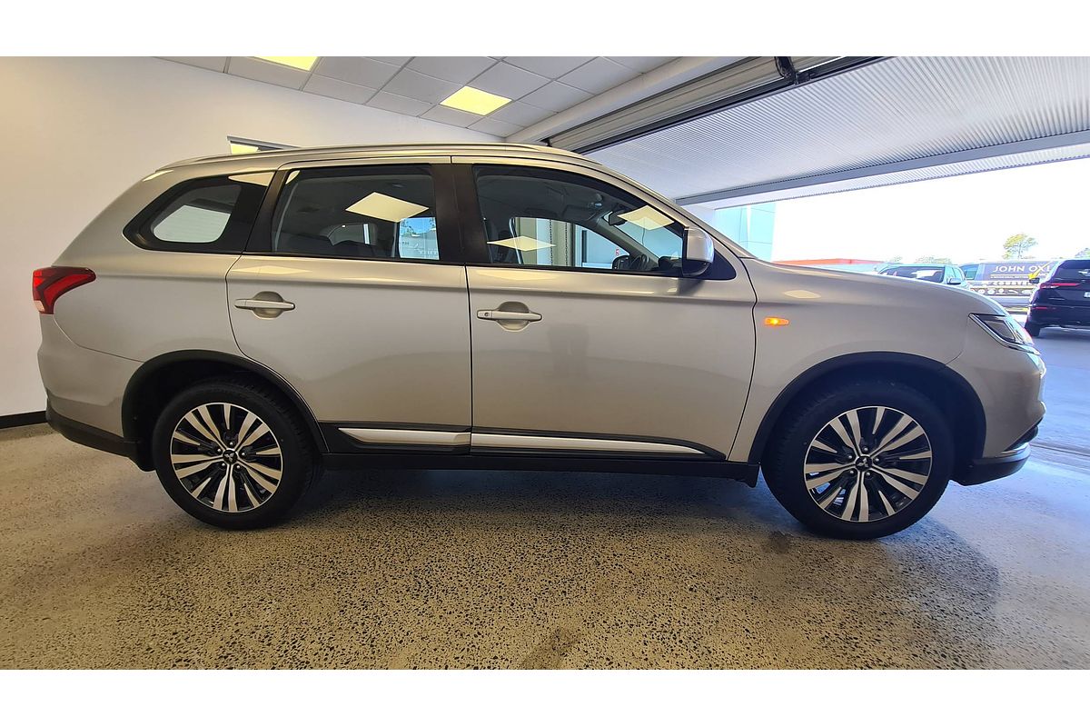 2018 Mitsubishi Outlander ES ADAS ZL