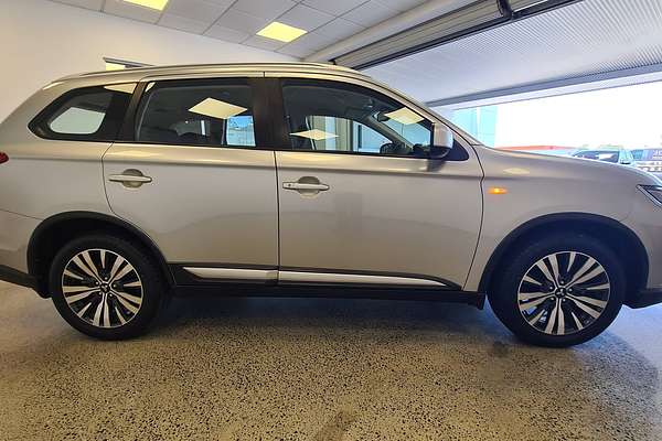 2018 Mitsubishi Outlander ES ADAS ZL