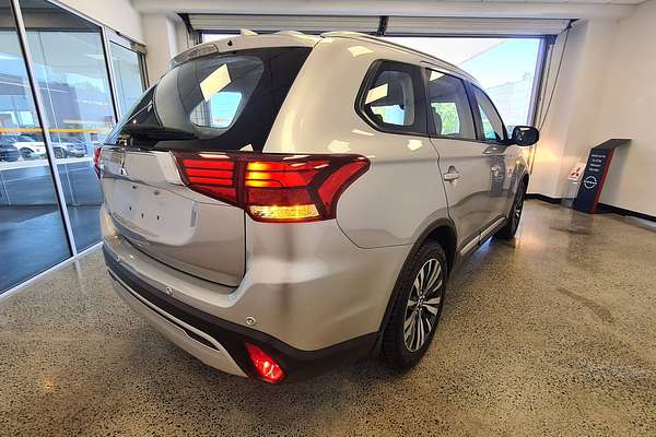 2018 Mitsubishi Outlander ES ADAS ZL