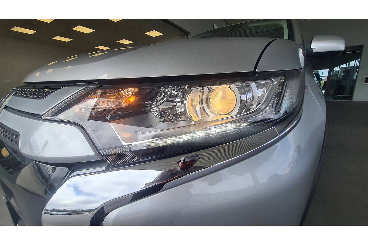 2018 Mitsubishi Outlander ES ADAS ZL