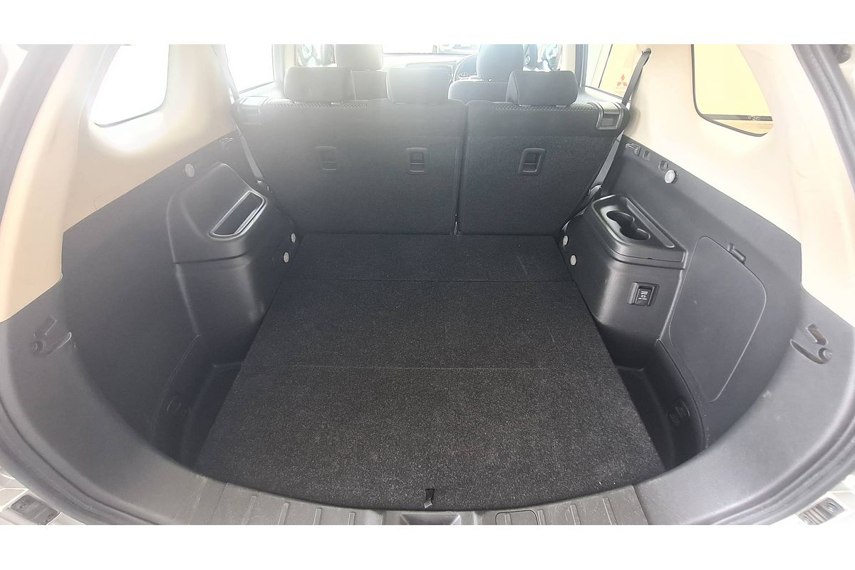 2018 Mitsubishi Outlander ES ADAS ZL