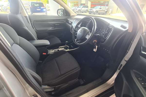 2018 Mitsubishi Outlander ES ADAS ZL