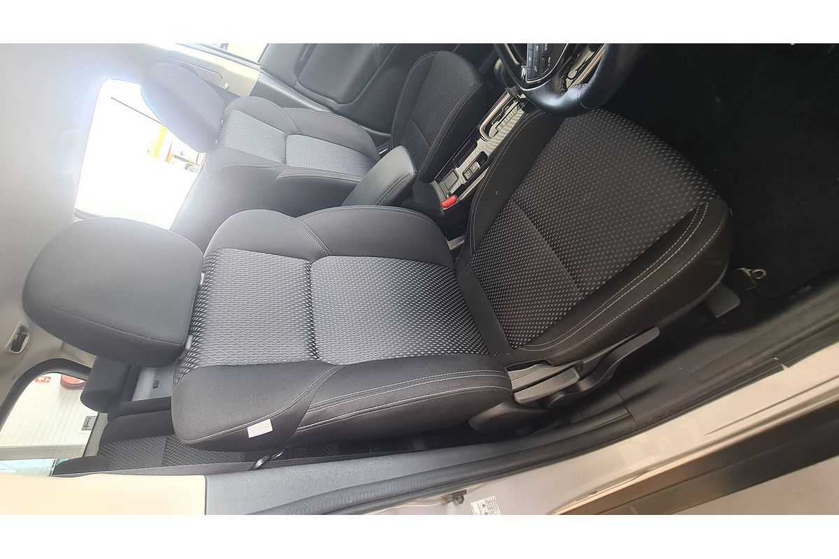 2018 Mitsubishi Outlander ES ADAS ZL