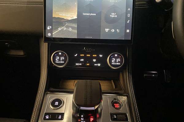 2023 Jaguar F-PACE P250 R-Dynamic SE X761