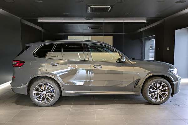 2023 BMW X5 xDrive30d M Sport G05