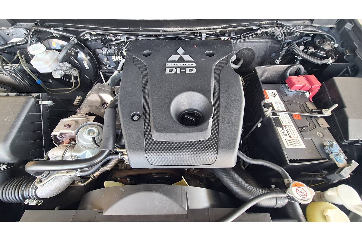 2015 Mitsubishi Pajero Sport GLX QE