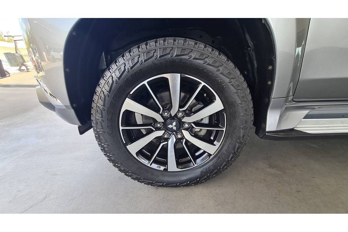 2015 Mitsubishi Pajero Sport GLX QE