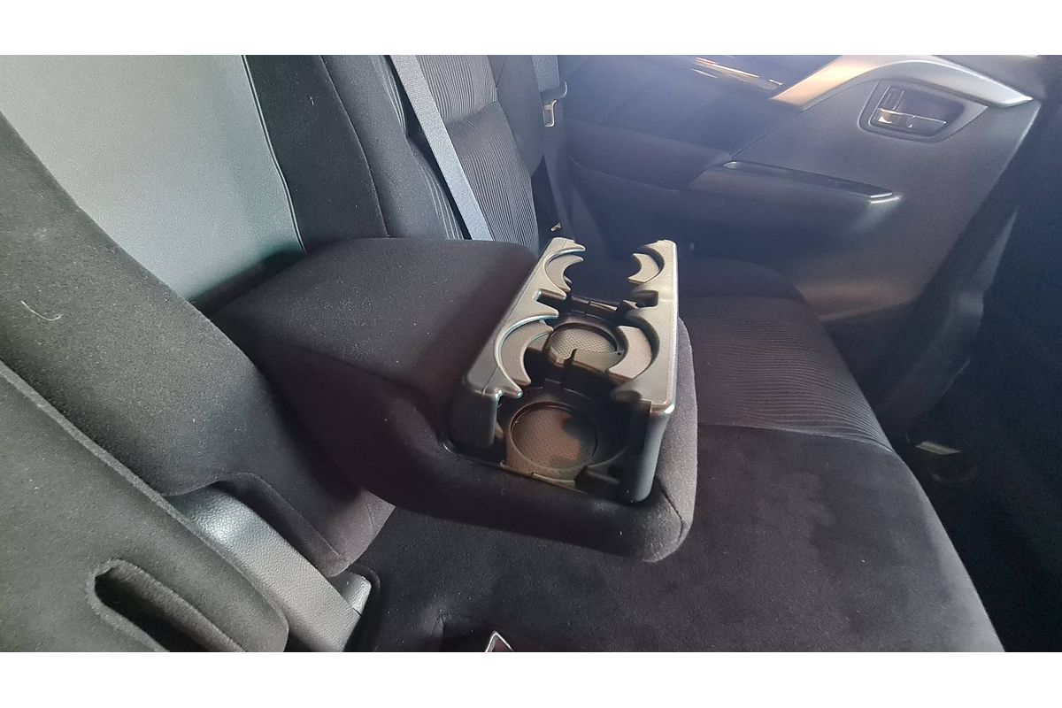 2015 Mitsubishi Pajero Sport GLX QE