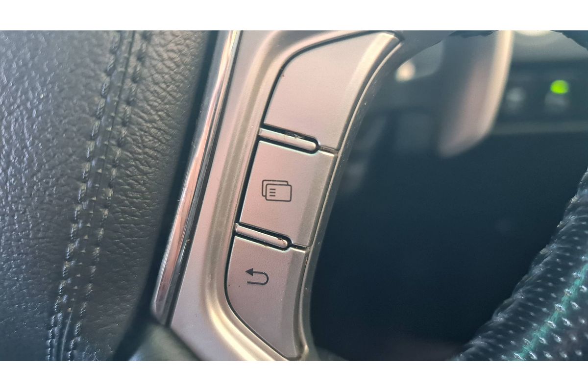 2015 Mitsubishi Pajero Sport GLX QE