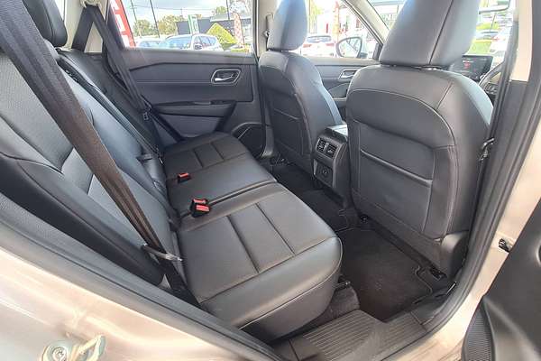 2024 Nissan X-TRAIL ST-L e-POWER T33