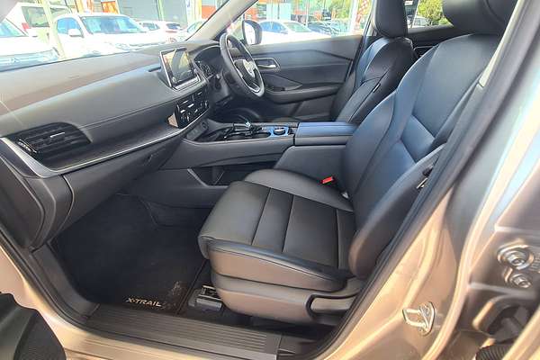 2024 Nissan X-TRAIL ST-L e-POWER T33