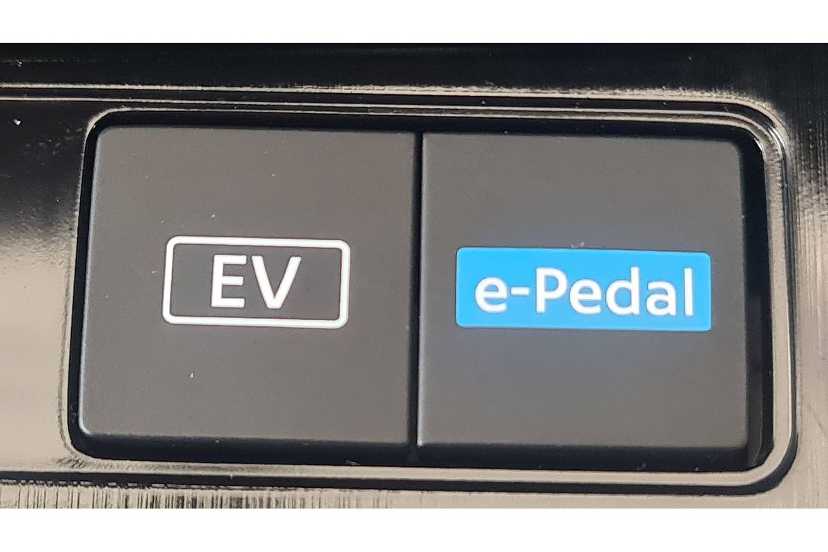 2024 Nissan X-TRAIL ST-L e-POWER T33