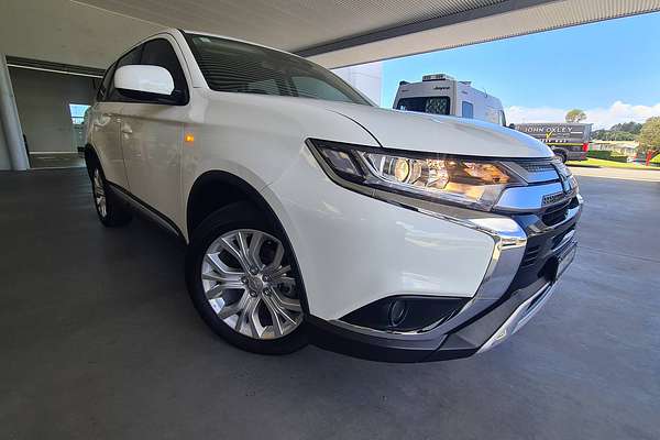 2021 Mitsubishi Outlander ES ZL