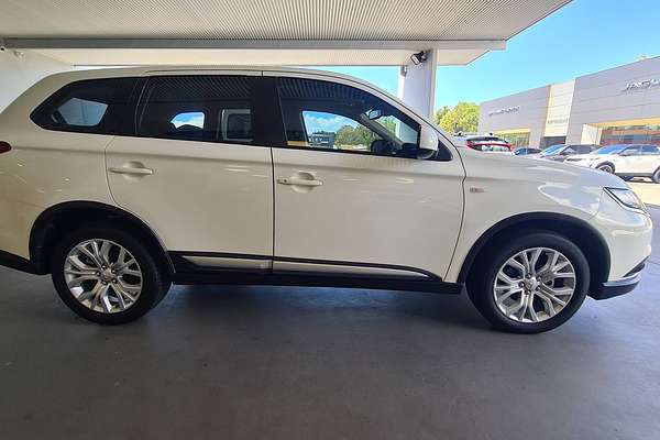 2021 Mitsubishi Outlander ES ZL