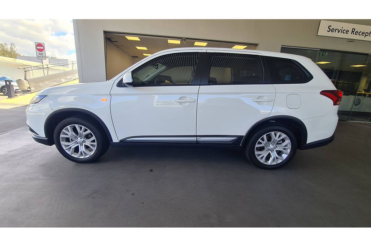 2021 Mitsubishi Outlander ES ZL