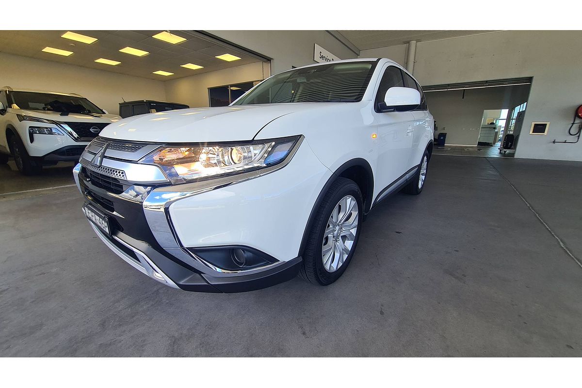 2021 Mitsubishi Outlander ES ZL