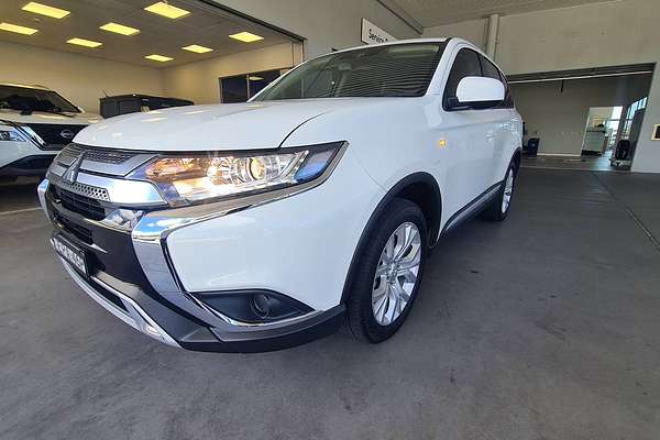 2021 Mitsubishi Outlander ES ZL